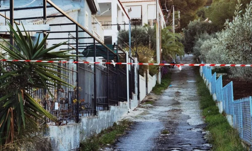 Καλύβια: Συντετριμμένη η μητέρα του 16χρονου - «Είμαι ψυχολογικά σε άθλια κατάσταση - Δεν μπορώ να το διαχειριστώ»